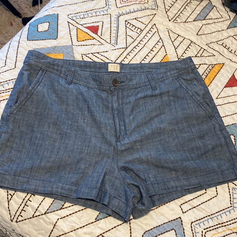 Women’s A New Day 100% Cotton Shorts. Size 14.